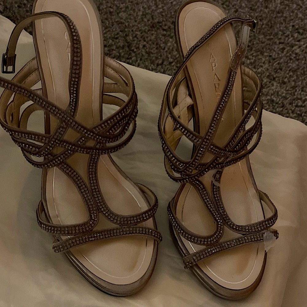 Silver grey sandal size US 8